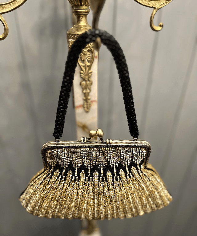 Bead knitted gold/black purse