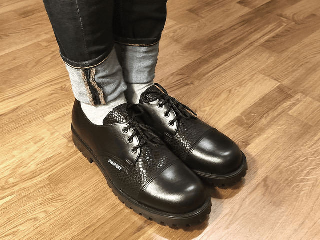 Crocodile Rock Black