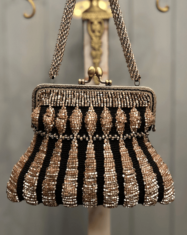 Bead knitted &quot;old pink&quot; purse